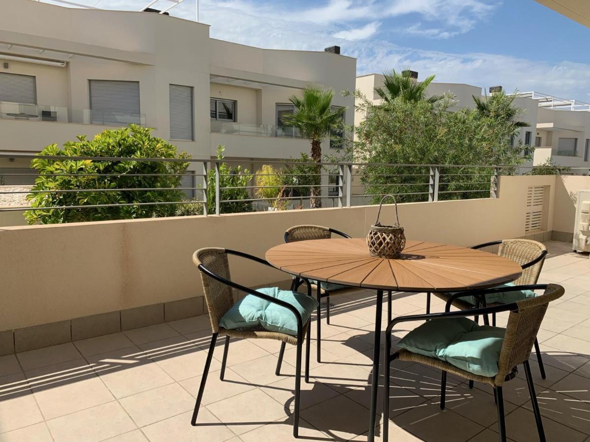 Apartamento Amalia Delux En Torrevieja Eksteriør billede