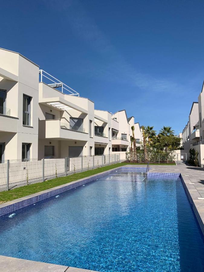 Apartamento Amalia Delux En Torrevieja Eksteriør billede